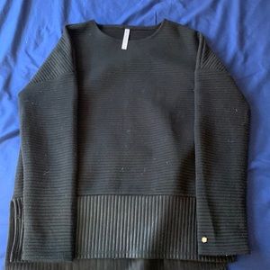 Fabletics sweater
